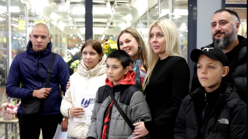 У Полтаві діти-сироти отримали подарункові сертифікати від авіакомпанії «Українські вертольоти»