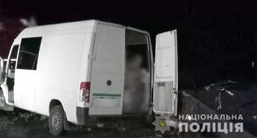 На Полтавщині перекинувся мікроавтобус: три людини отримали поранення