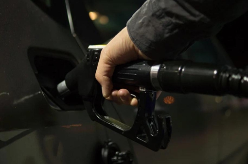 В Україні зросла середня вартість дизпалива та бензину